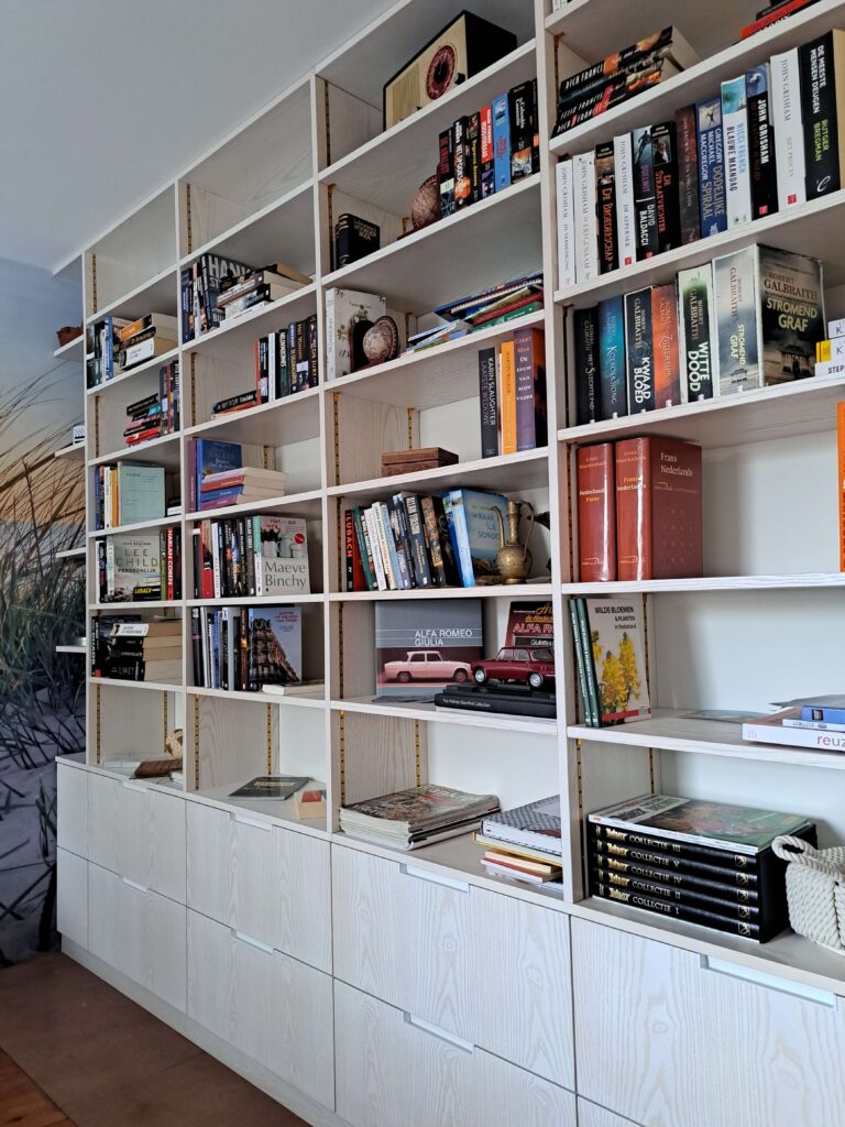 Project_58.6_Essen gefineerde boekenkast