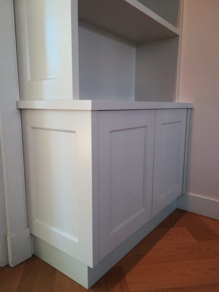 project 31.4 paneeldeuren en vaste schappen