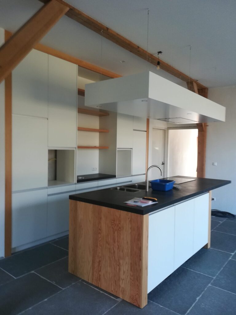 project 33.1 Gespoten keuken