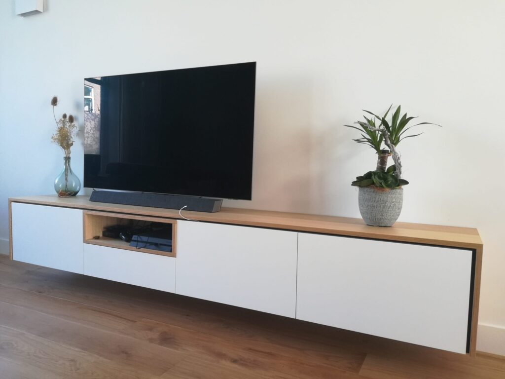 project 39.1_Zwevend audiomeubel