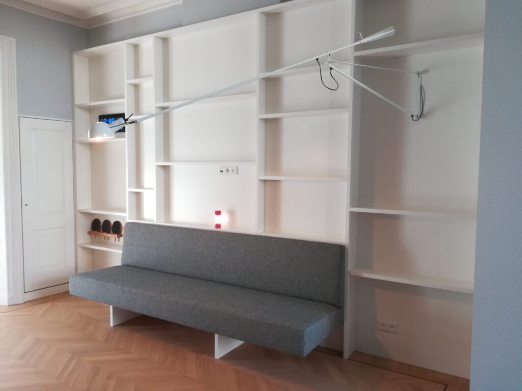 project 42.1_Kastenwand