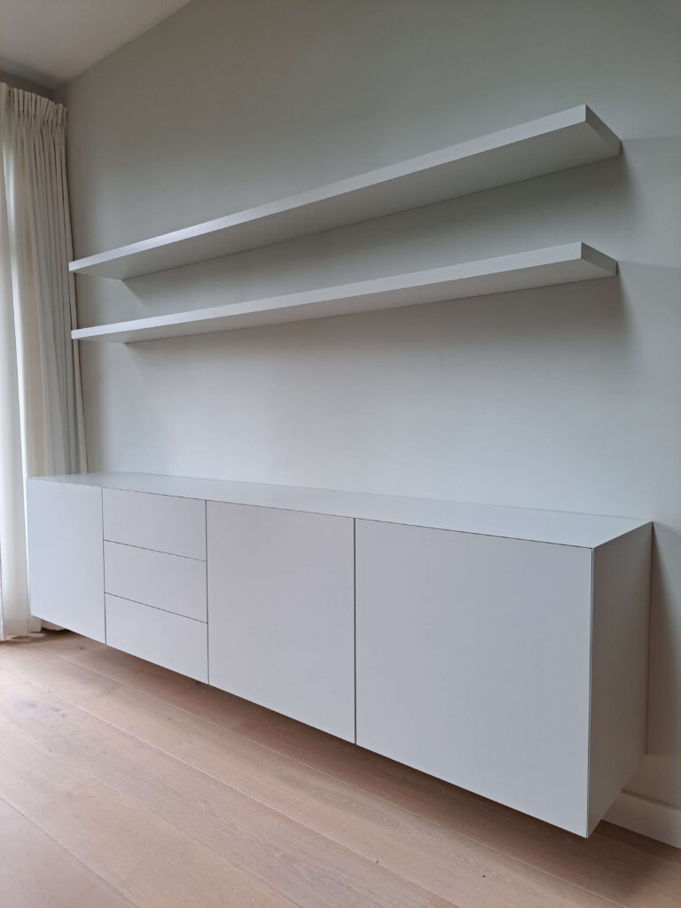 project_10_hangdressoir