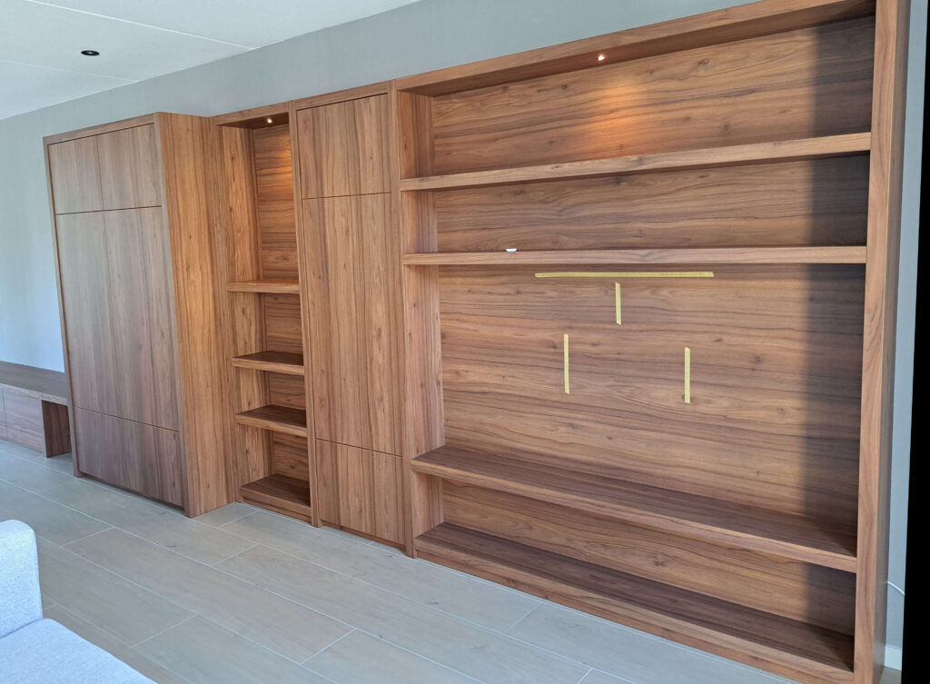 project_25.2_Gemelamineerde kastenwand